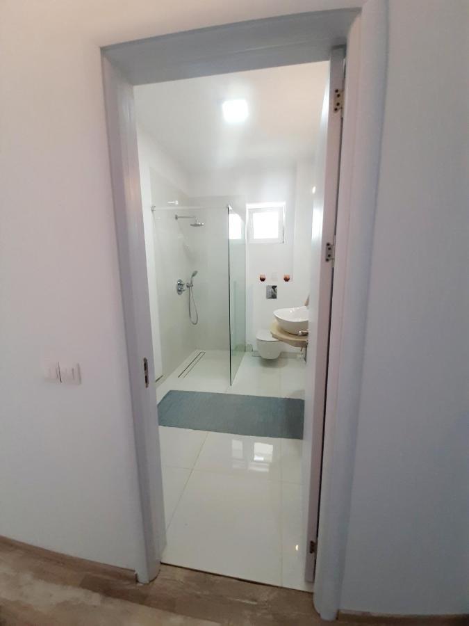 Apartament White Studio Piteszti Zewnętrze zdjęcie